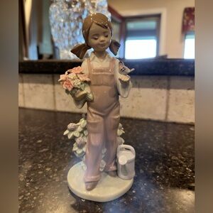 Lladro Spring Girl #5217